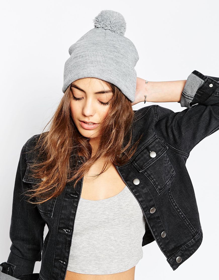 Bonnet tendance en laine  pour femme